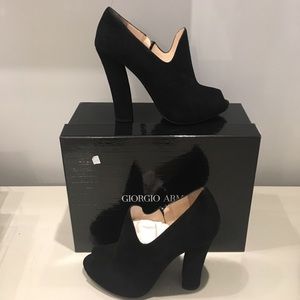 NWB Giorgio Armani Open Toe Bootie